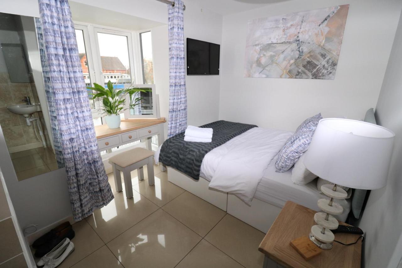 Riverside Rooms ريدينج المظهر الخارجي الصورة