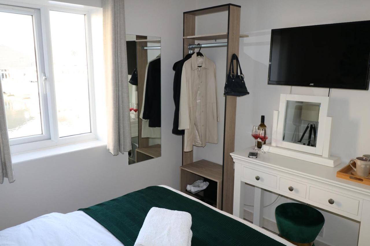 Riverside Rooms ريدينج المظهر الخارجي الصورة