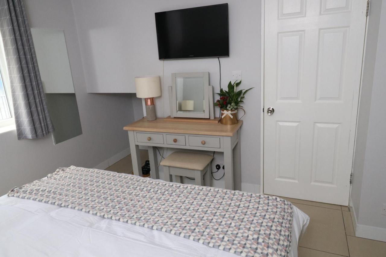Riverside Rooms ريدينج المظهر الخارجي الصورة