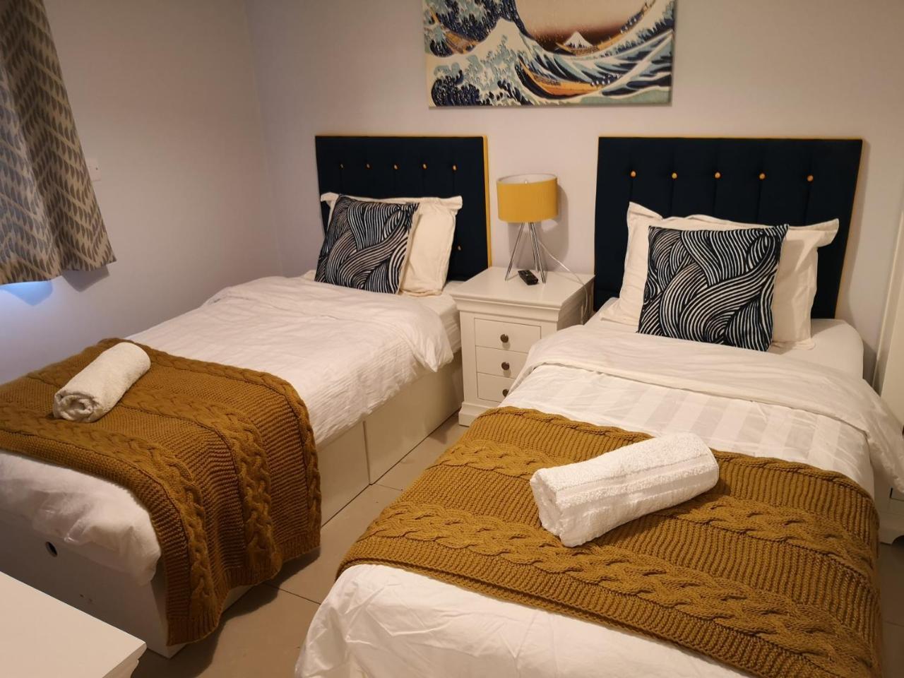 Riverside Rooms ريدينج المظهر الخارجي الصورة